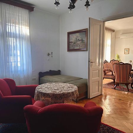 Romantic Villa - Pápa Esterno foto
