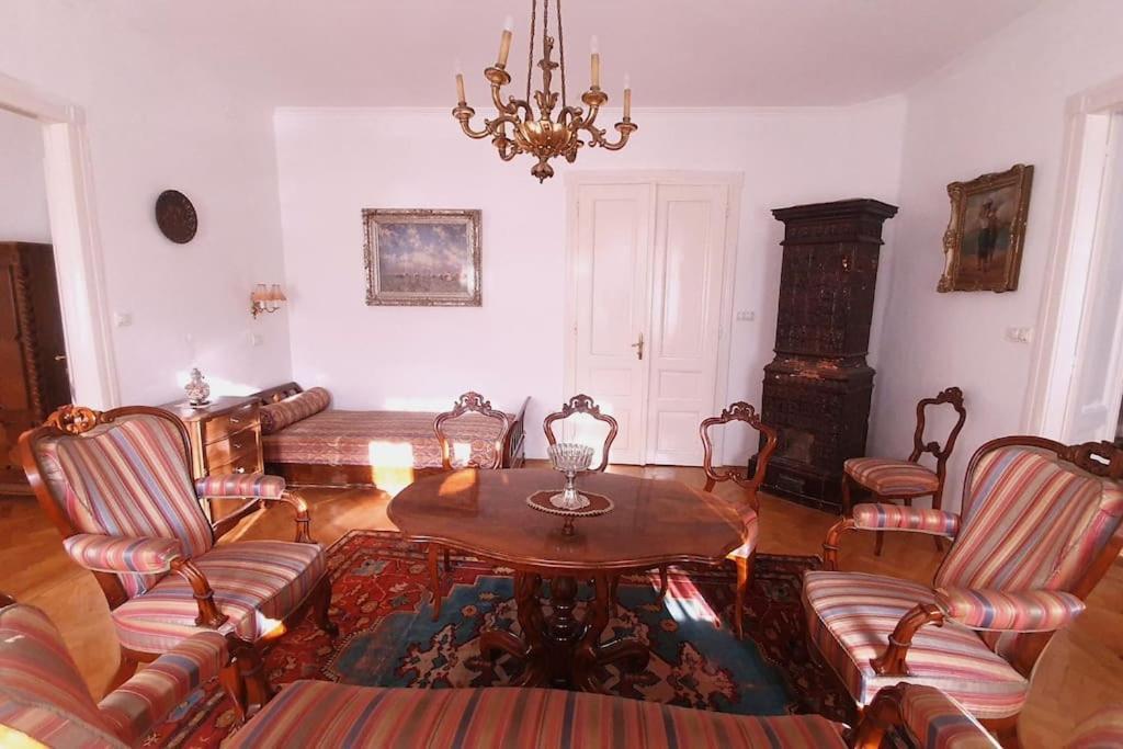 Romantic Villa - Pápa Esterno foto