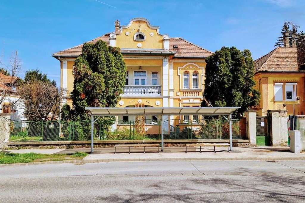 Romantic Villa - Pápa Esterno foto
